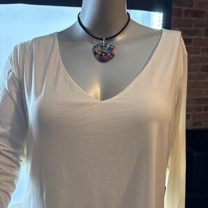 NWT Rue21 White V-Neck Long Sleeve Top. Size (4X)
